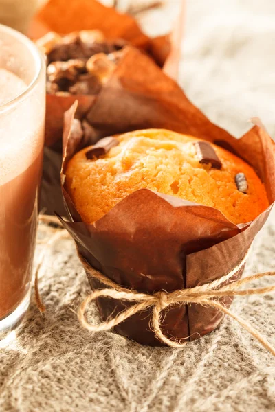 Cakes with chocolate — Stock Photo, Image