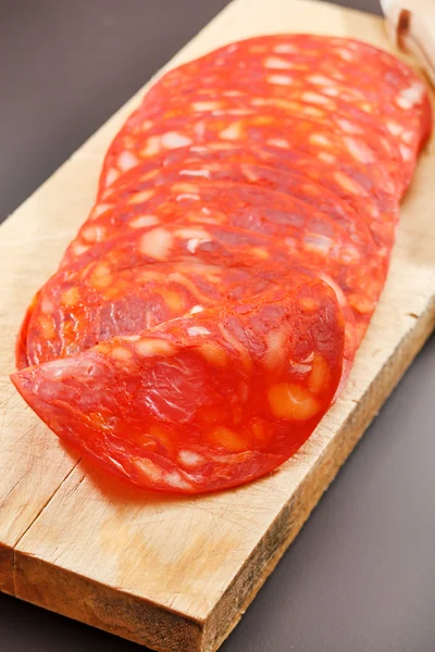 Czerwony hiszpański chorizo — Zdjęcie stockowe