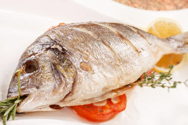 Roasted fish — Stock Photo, Image