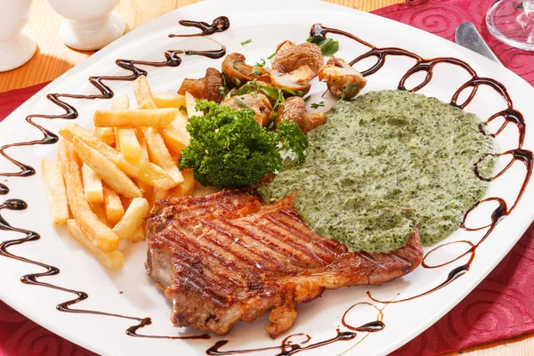 Steak vom Grill — Stockfoto