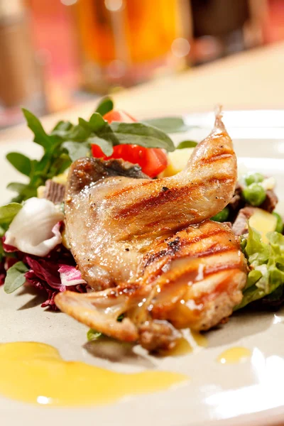 Quail on the meat salad — Stock Photo, Image