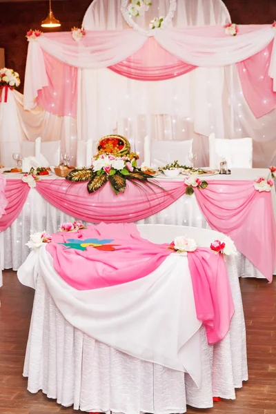 Весільний сервірування столу — стокове фото