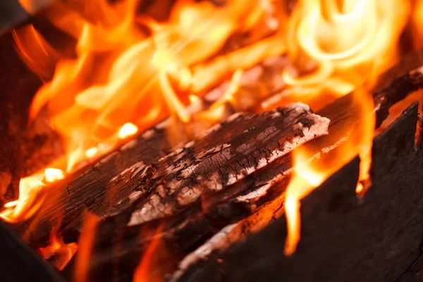 Feuer im Kamin — Stockfoto