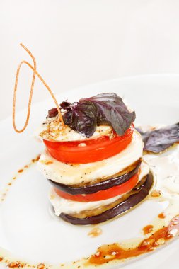 domates ve mozzarella