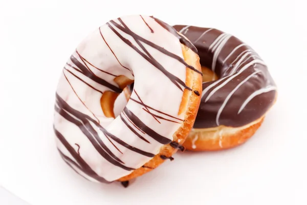 Rosquillas aisladas en blanco — Foto de Stock