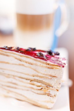 kahve ile yaban mersinli cheesecake