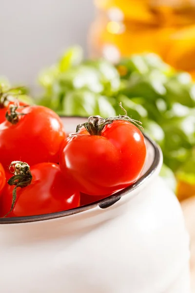 Tomates cereja frescos — Fotografia de Stock