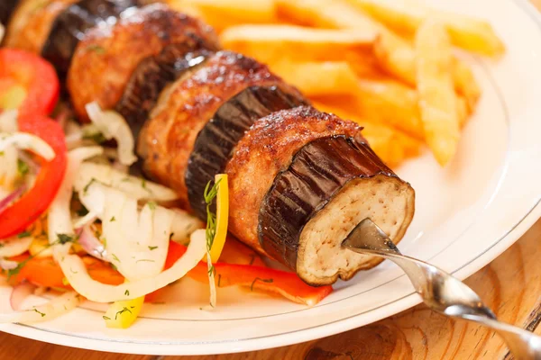 Kebab en pinchos — Foto de Stock