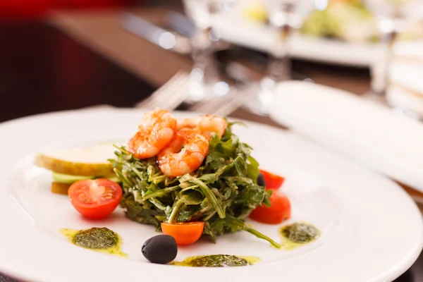 Salad with arugula — Stock Photo, Image