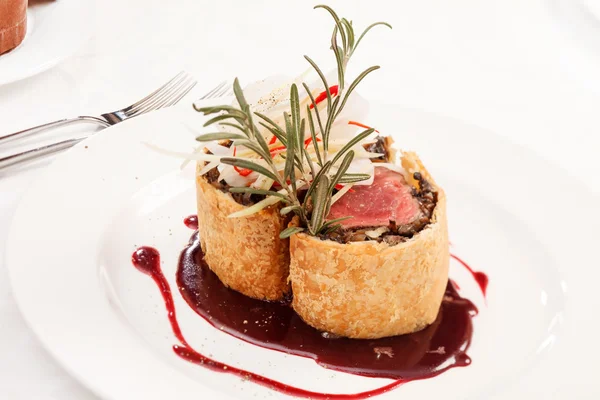 Fillet Wellington with fresh herbs — Stock Photo, Image