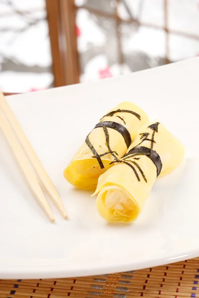Omeletu maki sushi — Stock fotografie