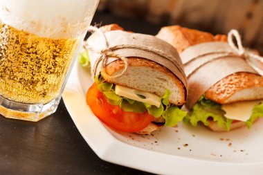 Taze ve lezzetli sandviç.