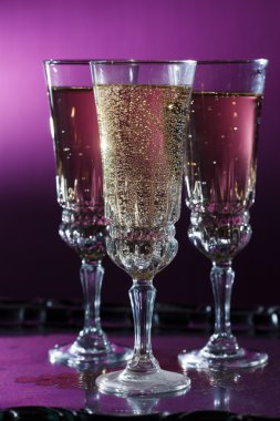 bardak şampanya