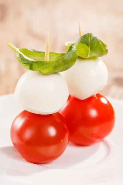Tomate e mussarela — Fotografia de Stock