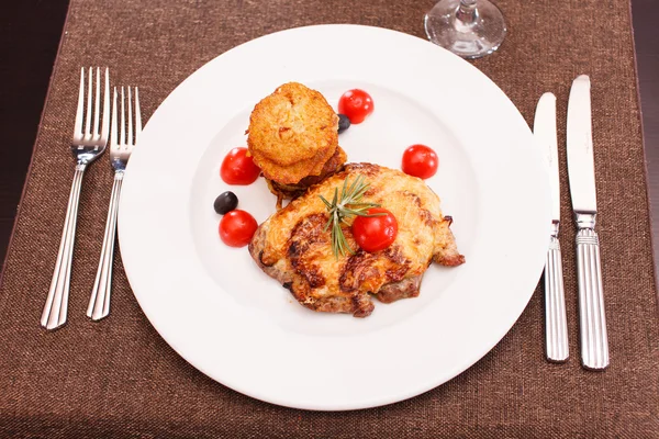 Meat with potato pancakes — Stock Photo, Image