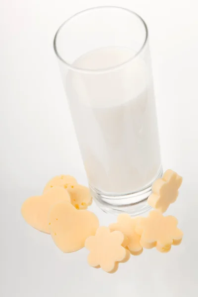 Kaas en melk — Stockfoto