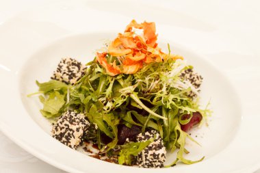 peynir ve Roka Salatası