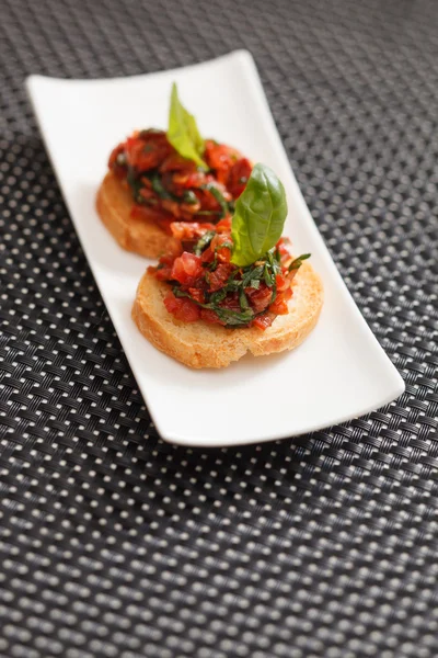 Bruschetta fresca y sabrosa —  Fotos de Stock