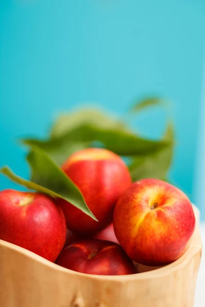 Frische Nektarinen — Stockfoto