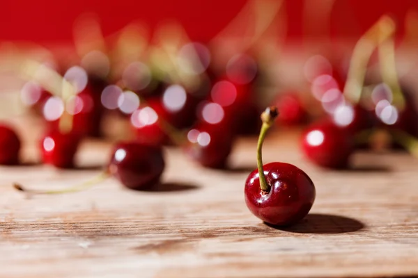 Fresh cherries — Stock Photo, Image