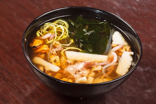 Soupe japonaise de fruits de mer — Photo