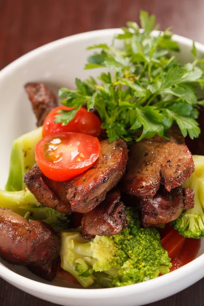 Chicken liver with vegetables — Stock Photo, Image