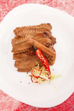 tavuk kanadı ile baharat