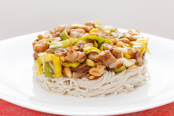 Noodle met vlees — Stockfoto