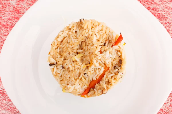 Smažená rýže se zeleninou — Stock fotografie