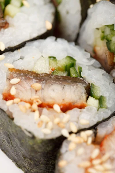 Sushi sur le blanc — Photo