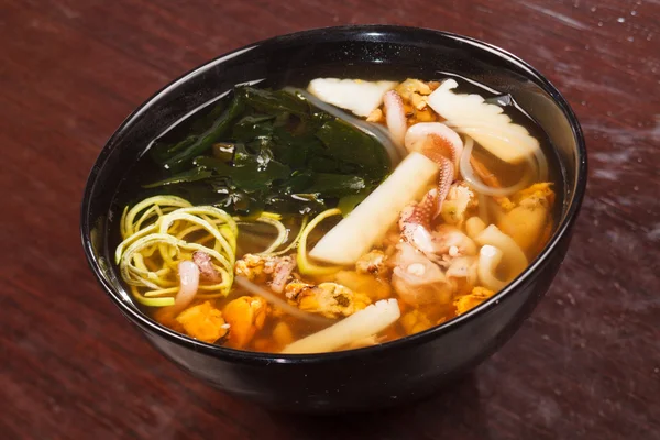Japanse zeevruchten soep — Stockfoto