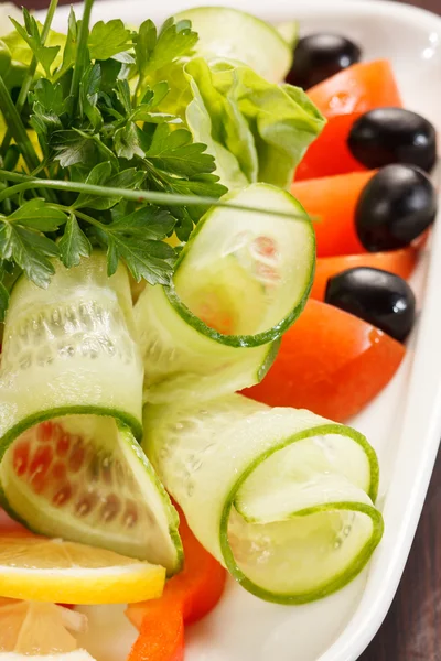 Frischer Gemüsesalat — Stockfoto