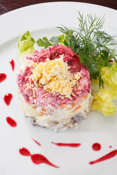 Rus ringa balığı salatası — Stok fotoğraf