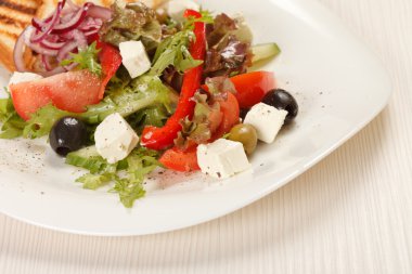 Yunan salatası