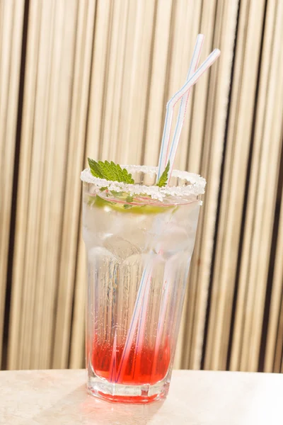 Cocktail with mint — Stock Photo, Image