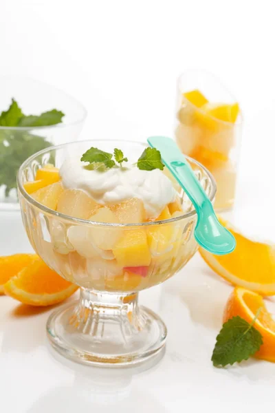 Fresh fruits salad with mint — Stock Photo, Image