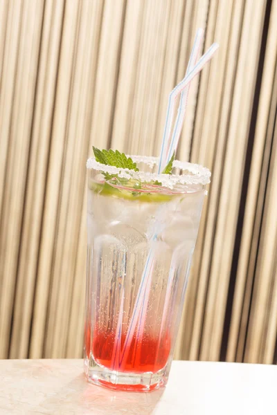 Cocktail with mint — Stock Photo, Image