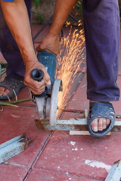 Metal sawing — Stock Photo, Image