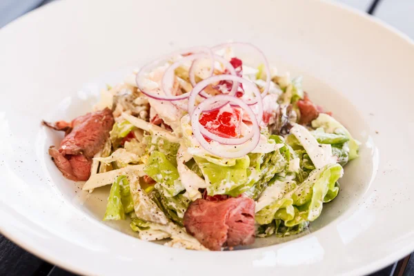 Salad with beef — Stock Photo, Image