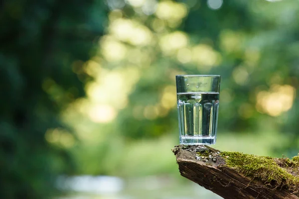 Acqua pulita (concetto sano ) — Foto Stock