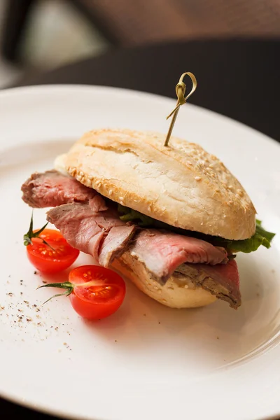 Tasty burger — Stock Photo, Image