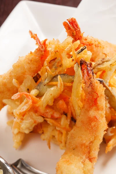 Kuchnia japońska - tempura krewetek — Zdjęcie stockowe