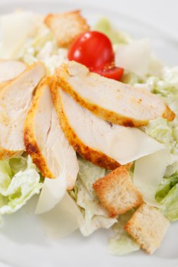 tavuklu Sezar salata