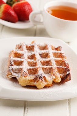 taze çilek ile Belçika waffle