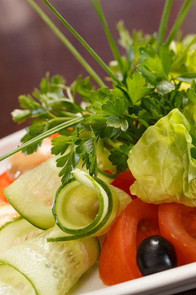 Свежий овощной салат — стоковое фото