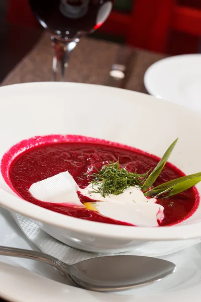 Sopa de beterraba fria — Fotografia de Stock