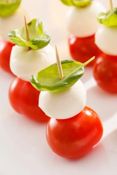 Tomaten und Mozzarella — Stockfoto