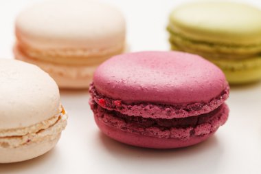 lezzetli renkli acıbadem kurabiyesi