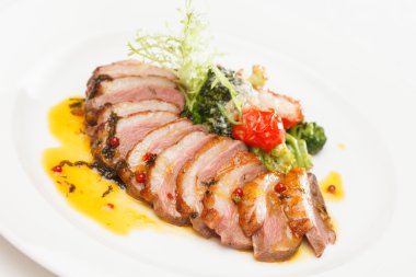 ile sebze kızarmış domuz eti