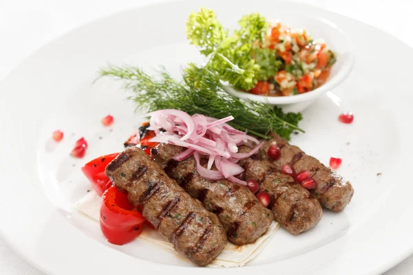 Kebab with vegetables — Stock Photo, Image